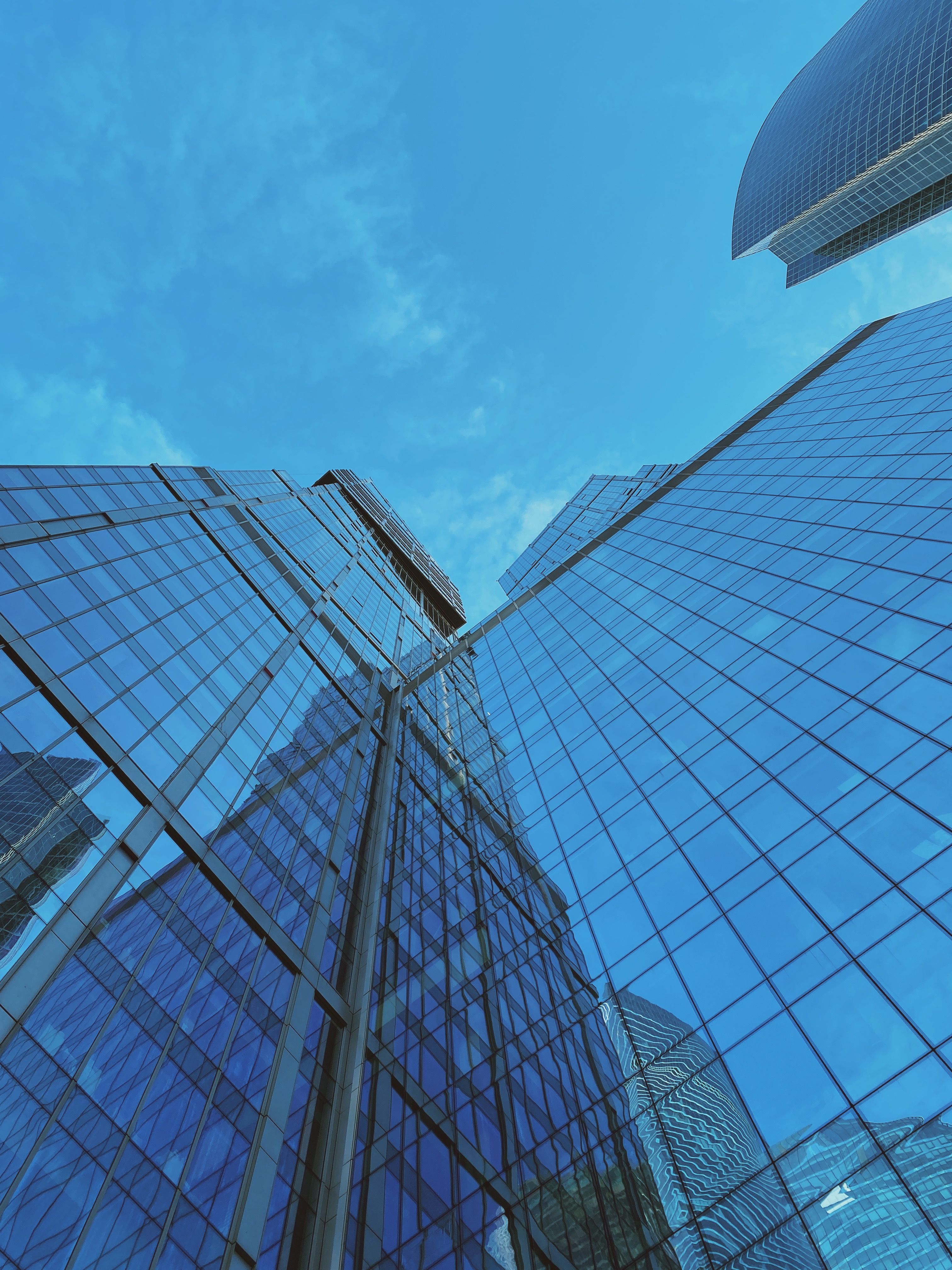 Edificio corporativo de vidrio